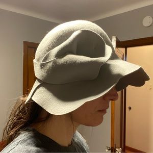 J. Peterman 100% Wool hat